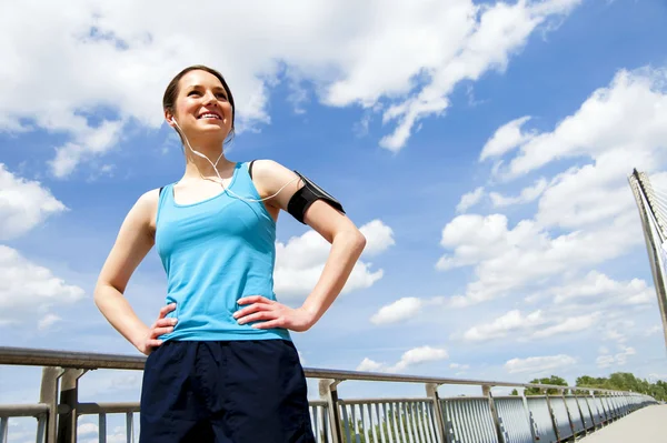 Young girl rest after running. Over sky smiling. — Stock Photo, Image