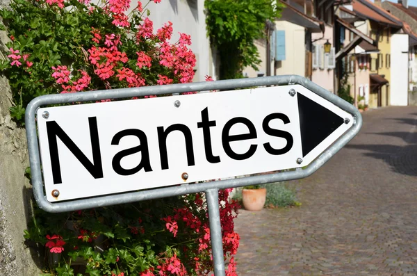 Panneau de Nantes sur la rue — Photo