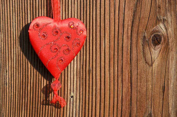 Corazón rojo en la pared — Foto de Stock