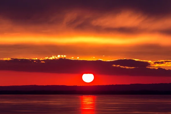 Hermosa luz de puesta del sol —  Fotos de Stock