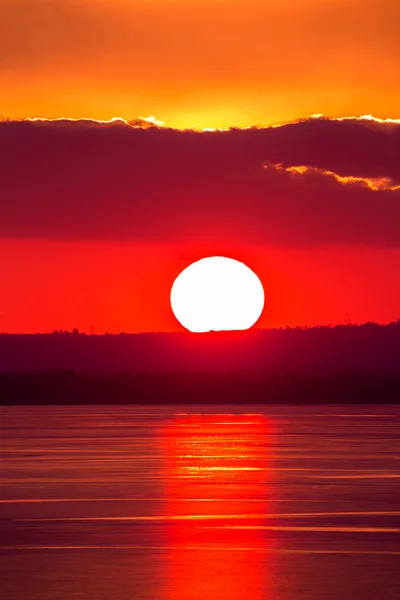 Hermosa luz de puesta del sol —  Fotos de Stock