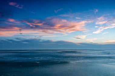 Kış peyzaj Macaristan Balaton Gölü üzerinde