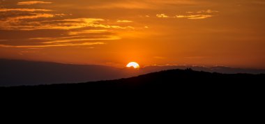 günbatımı kimden Macaristan