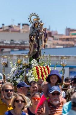 Virgen del Carmen deniz alayı (denizcilerin azizi)