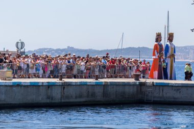 Virgen del Carmen deniz alayı (denizcilerin azizi)