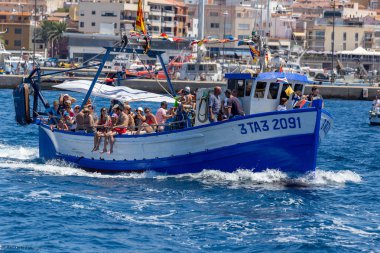 Virgen del Carmen deniz alayı (denizcilerin azizi)