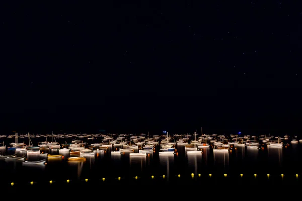 La nuit dans le port de Calella — Photo