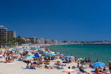 Kumsalda İspanya Costa Brava (Sant Antoni de Calonge)