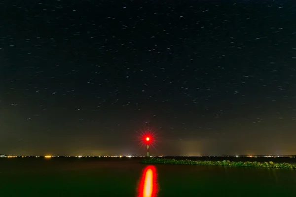 Lake Balaton gecede işarete — Stok fotoğraf