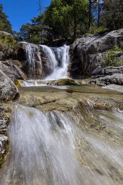Idyllic View Waterfall Forest Spanish Pyrenees Mountain Long Exposure Picture Стоковая Картинка