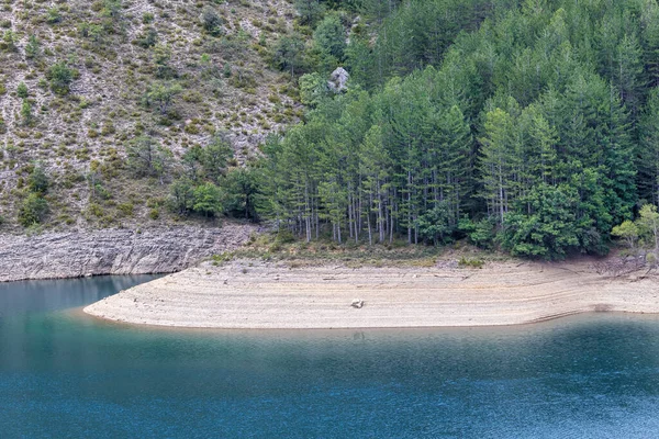 Detail Eines Riesigen Stausees Den Spanischen Pyrenäen Der Grenze Zwischen — Stockfoto