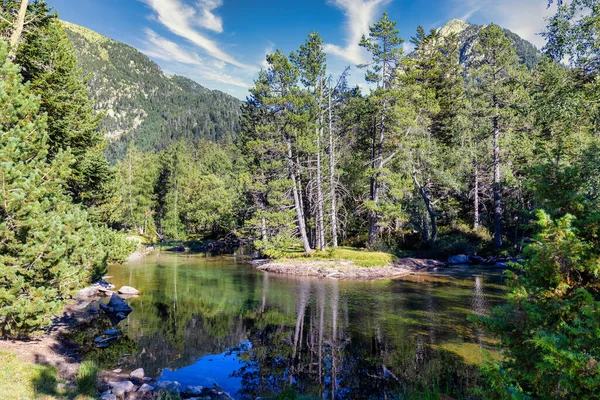 Scenic View Waterfall Lake Spanish Pyrenees Mountain Sunny Day Transparent — Stock Photo, Image