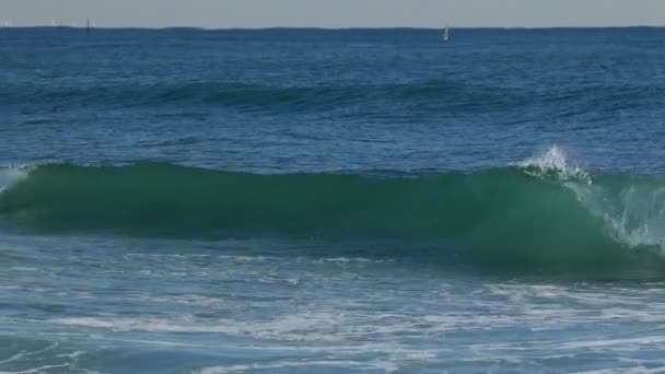 Grandes olas en España — Vídeo de stock