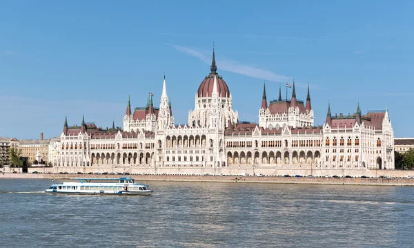 Budapeste, o edifício do Parlamento (Hungria ) — Fotografia de Stock