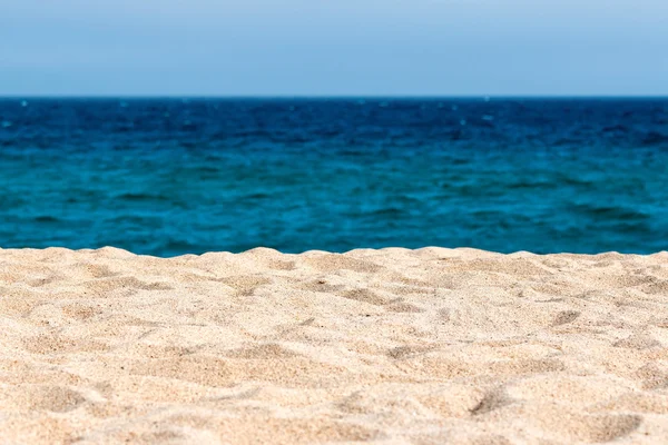 Idyllischer Sandstrand Hintergrund. — Stockfoto