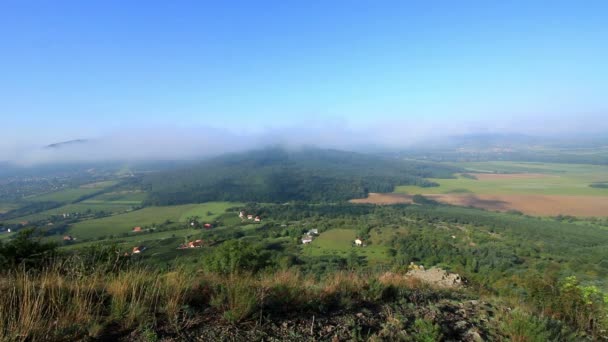 Paisagem de verão húngara com vulcões — Vídeo de Stock