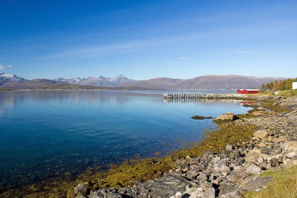 Tromso, Norveç'te fiyort. People's Park görünümünden.