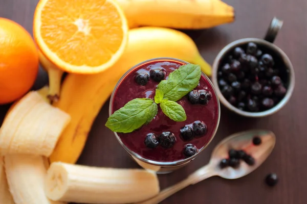 Smoothie with blueberries — Stock Photo, Image