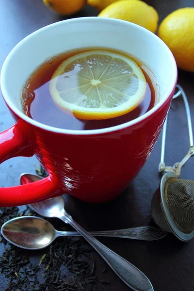 Mug with hot tea — Stock Photo, Image