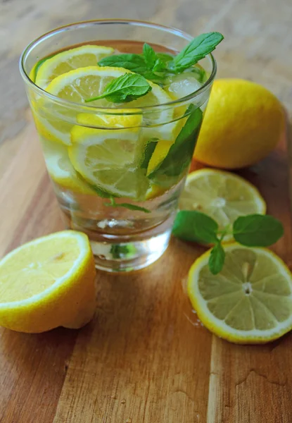 Bebida de limonada fresca — Fotografia de Stock