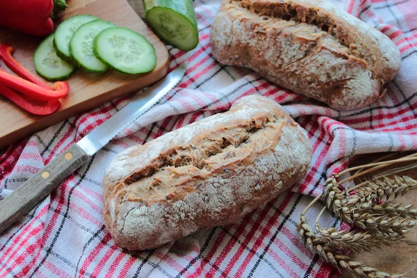 Taze pişmiş ekmek ruloları — Stok fotoğraf