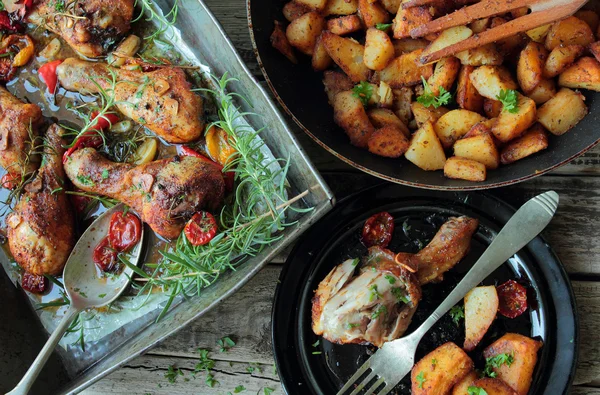 Hot chicken legs — Stock Photo, Image