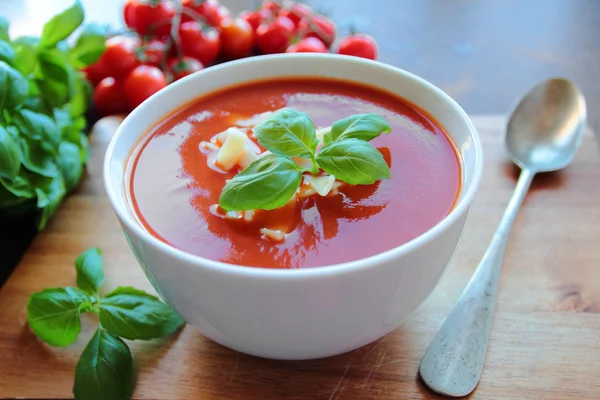 Hausgemachte Tomatensuppe — Stockfoto