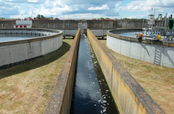 Planta de tratamiento de aguas residuales — Foto de Stock