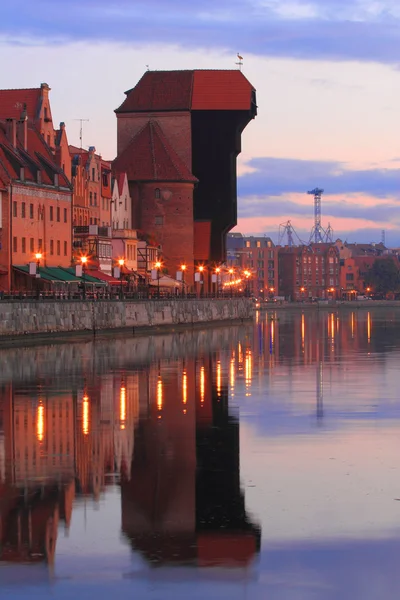 Vieille ville de Gdansk avec grue, P — Photo