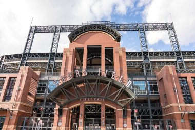 Denver, CO - 21 Kasım 2020 Coors Field 'ın ilk kale girişi, Colorado Rockies Beyzbol Ligi' nin ana ligi.