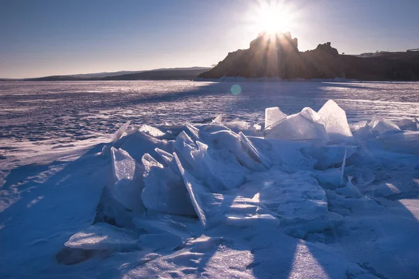 Nascer Sol Gelo Quebrado Lago Congelado Inverno — Fotografia de Stock