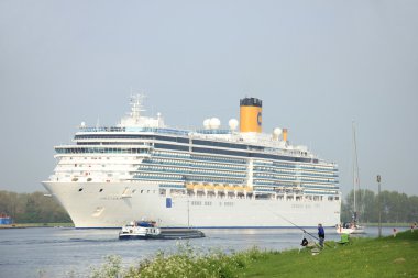 Velsen, Hollanda - 10 Mayıs 2015: Costa Luminosa