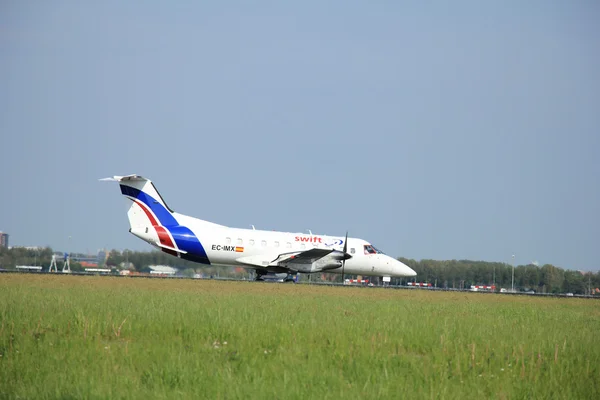 2015年5月11日，荷兰史基浦机场：Ec-Imx Swiftair — 图库照片