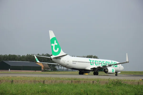 Amsterdam, The Netherlands - August 10 2015: PH-HZJ Transavia Bo — Stock Photo, Image