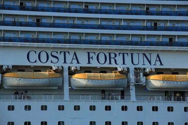 Velsen, Hollanda - 11 Haziran 2015: Costa Fortuna ayrıntı — Stok fotoğraf