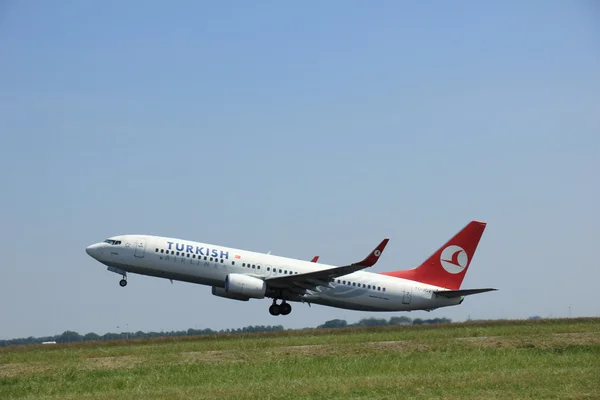 Amsterdam, Holandia - 12 czerwca 2015 r.: Tc-Jgv turecka Airlin — Zdjęcie stockowe