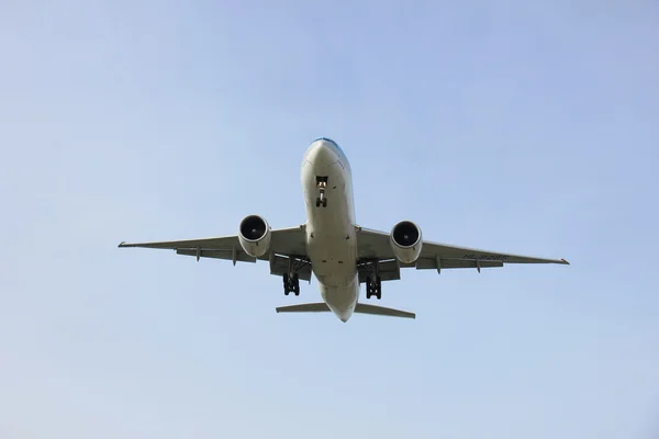 Amsterdam letiště Schiphol-duben 1 2016: Hl8285 Korean Air li — Stock fotografie