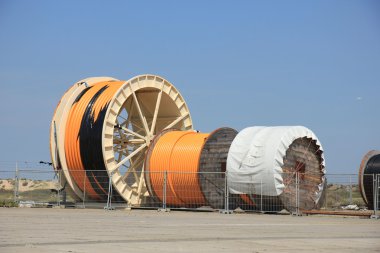 Silindirlerin endüstriyel kablolar