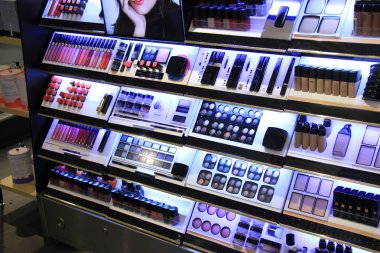 Kozmetik görüntü perakende