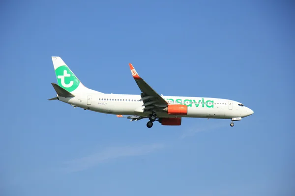 Amsterdam Países Bajos - 6 de mayo de 2016: PH-GUY Transavia Boein — Foto de Stock