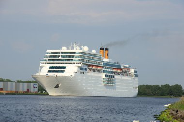 Velsen, Hollanda, 4 Haziran 2016: Costa Neo Romantica Tarih