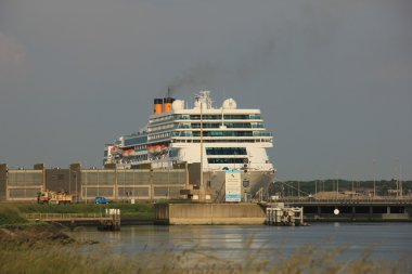 IJmuiden, Hollanda, 4 Haziran 2016: Costa Neo Romantica