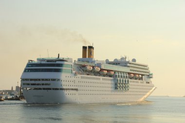 IJmuiden, Hollanda, 4 Haziran 2016: Costa Neo Romantica