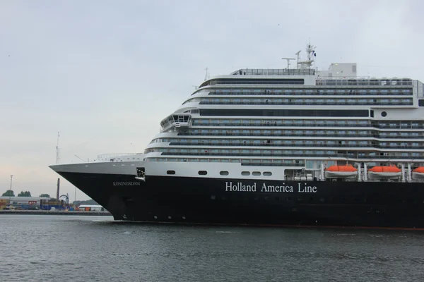 Velsen, Paesi Bassi - 29 maggio 2016: Koningsdam — Foto Stock