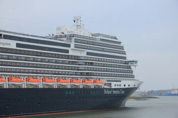 Velsen, Paesi Bassi - 29 maggio 2016: Koningsdam — Foto Stock