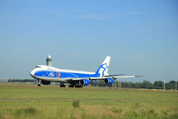 Amsterdam, Nederländerna - Juni 9th 2016: Vq-Bfe Airbridgecarg — Stockfoto