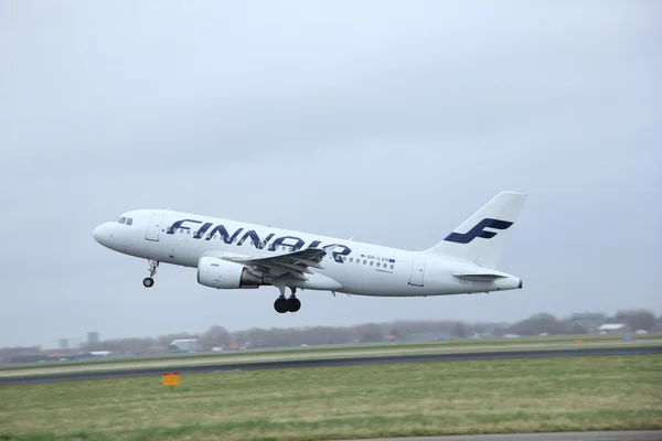 Amsterdam, the Netherlands - March, 27th 2015: OH-LVH Finnair Ai — Stock Photo, Image