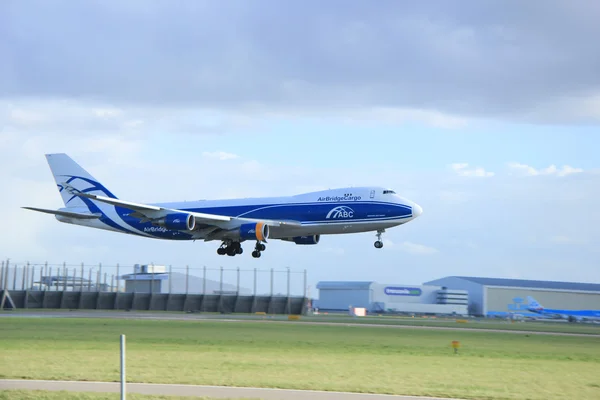 Amsterdam, The Netherlands, march 31, 2015:  VQ-BHE AirBridgeCar — Stock Photo, Image