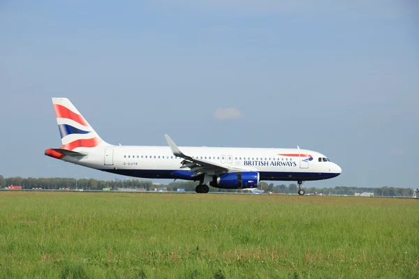Amsterdam, Holandia-maj, 11th 2015: G-Euyr British Airw — Zdjęcie stockowe