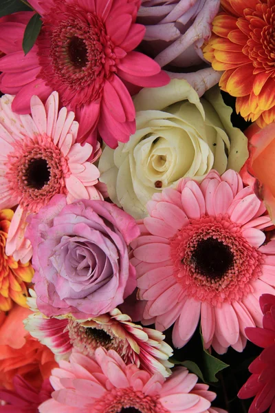 Gerberas and roses in bridal bouquet — Stock Photo, Image